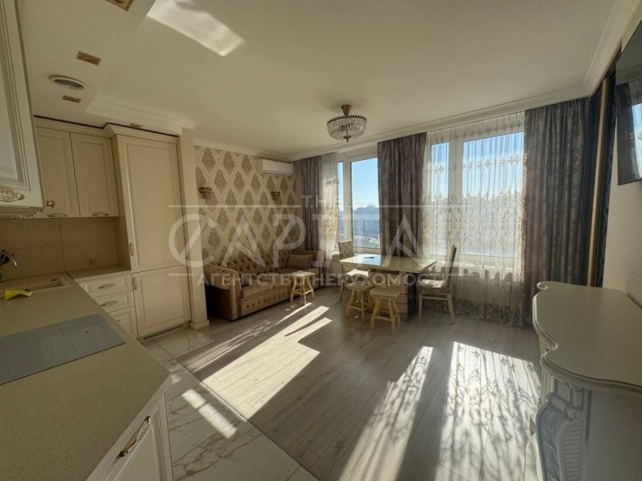 Оренда 2-кімнатної квартири в ЖК SEVEN! - фото 1