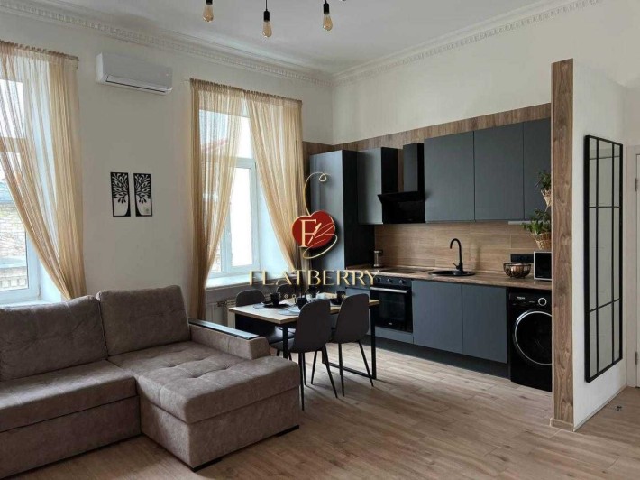 без% Аренда 5К, ул. Константиновская 1, Контрактовая площадь, Подол, Центр - фото 1