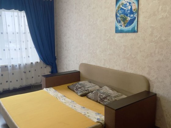 1кВащенка7 м.Осокорки 14.000 Киев