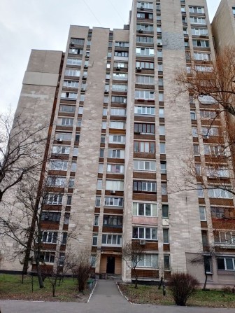 Здається 1 кім. квартира вул.Митрополита Шептицького  до метро 5хв. - фото 1