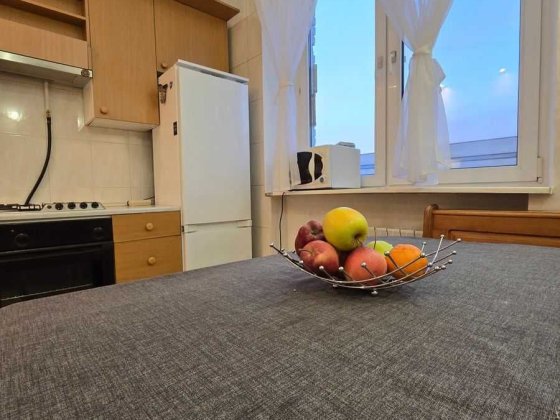 Двокімнатна квартира біля метро "Печерська" вул С.Ковніра 3,без комісії. Киев