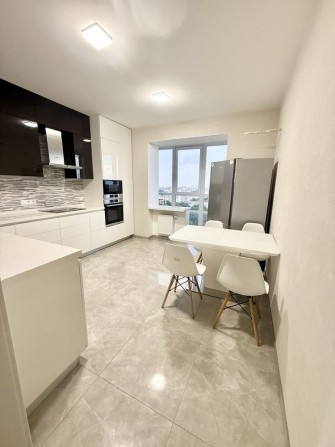 Київ. Оренда 2 кімнатної квартири 87 кв.м.з евроремонтом в Подільському районі по вул. Новомостицька - фото 1