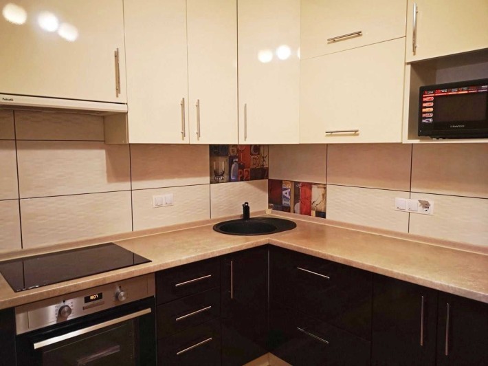 1 кімнатна квартира, вул. Григорія Ващенка 5, метро Осокорки. - фото 1