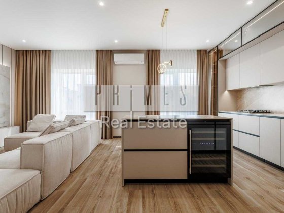 Аренда 3к квартиры 100м2, Кришталевые источники, ул. Метрологическая