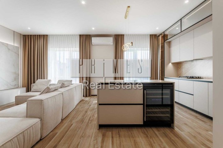 Аренда 3к квартиры 100м2, Кришталевые источники, ул. Метрологическая - фото 1