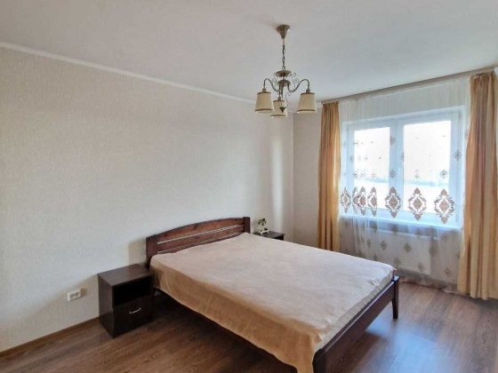 ЖК Ревуцький , метро Харківська, генератор Київ