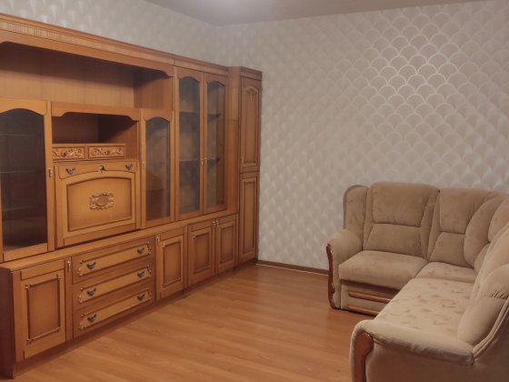 Здам довгостроково 3-кім. м.Харківська