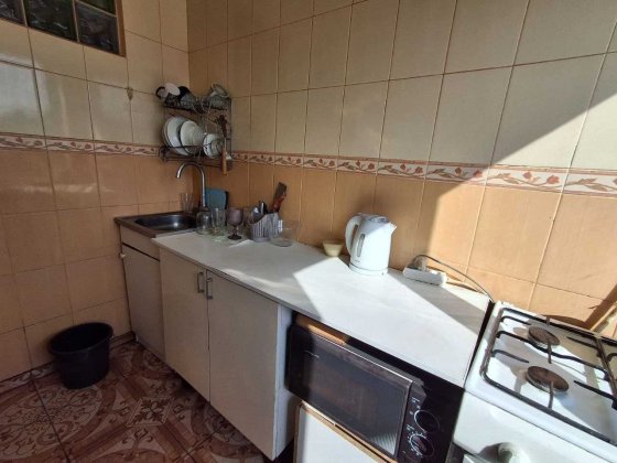 Вернандського 83, 1к квартира, Метро Академ 3 хв.можно з твариною