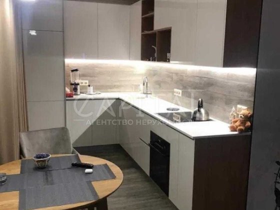 3к квартира біля метро Нивки | 1 хв пішки | Авторський ремонт, вул. Олександріська, Берестейський пр