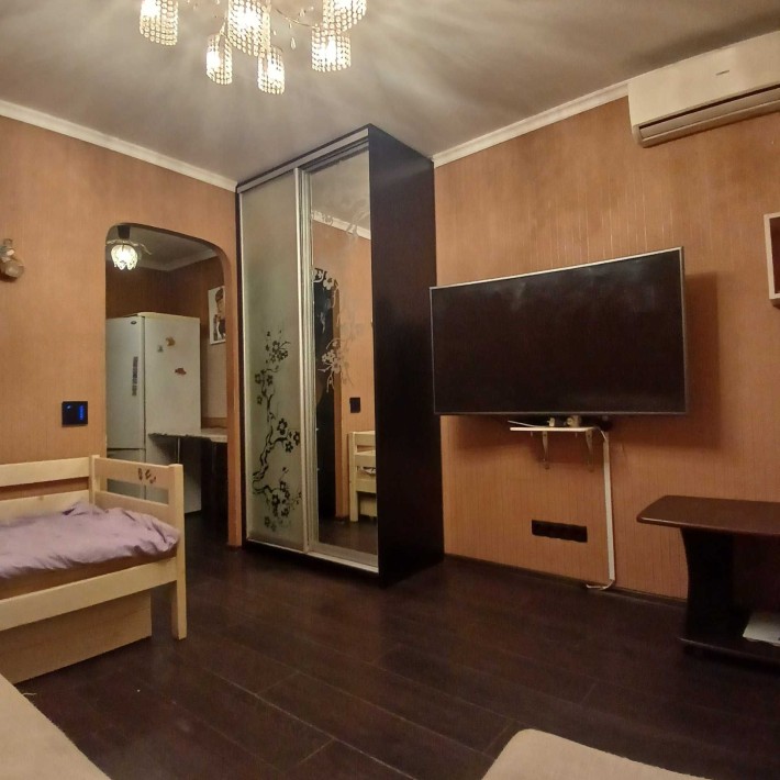 Оренда 1 к, квартира гостинка. 2 поверх, район метро Дорогожичі 10 хв. - фото 1