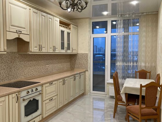 ГЕНЕРАТОР! 3к роздільна 90м2 ЖК Медовий вул. Кадетський Гай 12