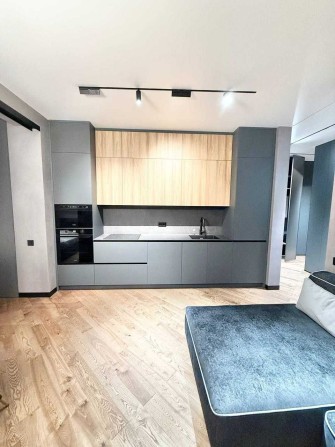 Золоті Ворота . ЖК Ярославів Град. 1 кім оренда . Паркінг . - фото 1