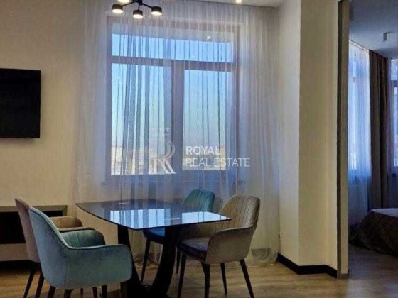 3-кімнатна квартира 88 м від у центрі вул. Б. Хмельницького Київ