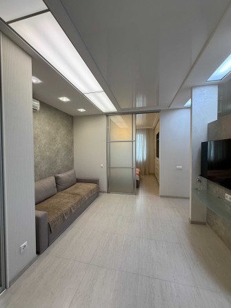 ГЕНЕРАТОР! 2к студія 50м2 вул. Скрипника 40 Малахіт Тайм - фото 1