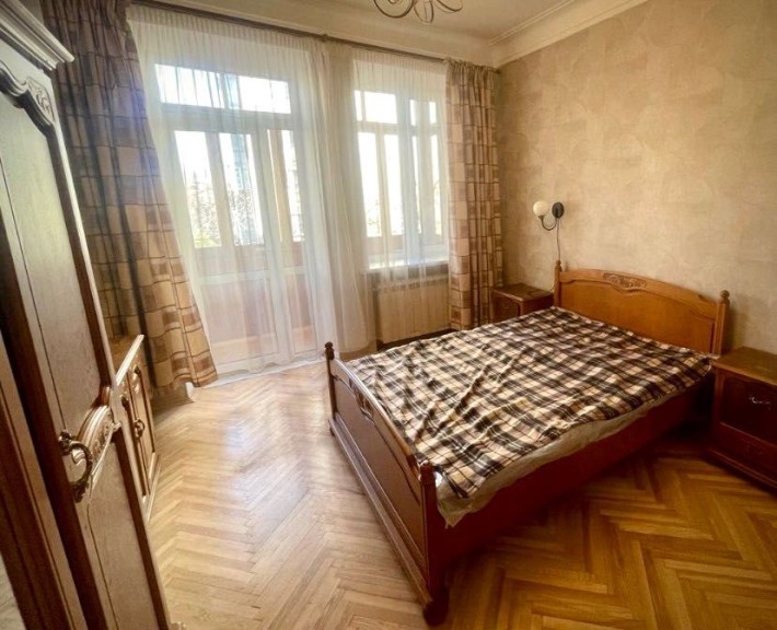 Оренда 2к вул Шовкуненка, 4 (метро Вокзальна) - фото 1