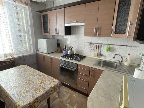 Оренда Протасів яр метро Олімпійська вул.Нововокзальна, 21, 2 кв. Київ