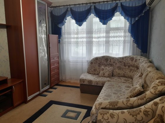 2-ох кімнатна квартира вул. Салютна (від власника) Киев