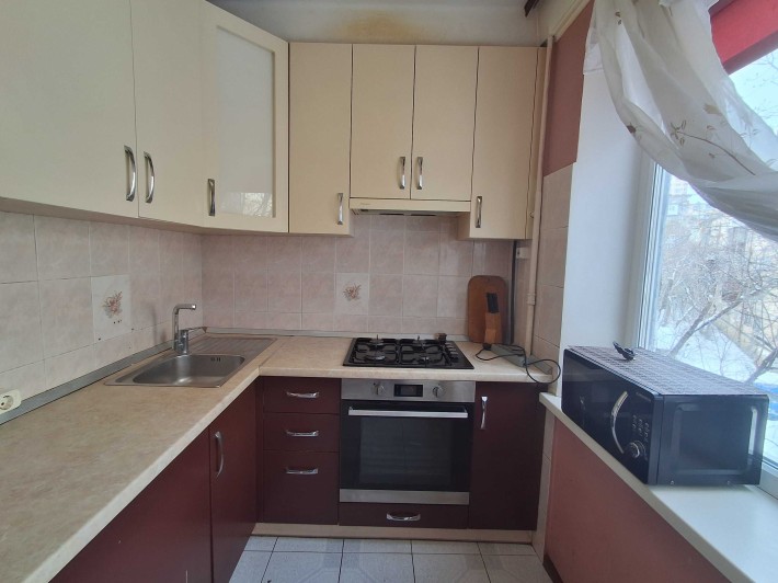 Оренда теплої та затишної 2к, Гарматна 30, низький поверх, є ГАЗ! - фото 1