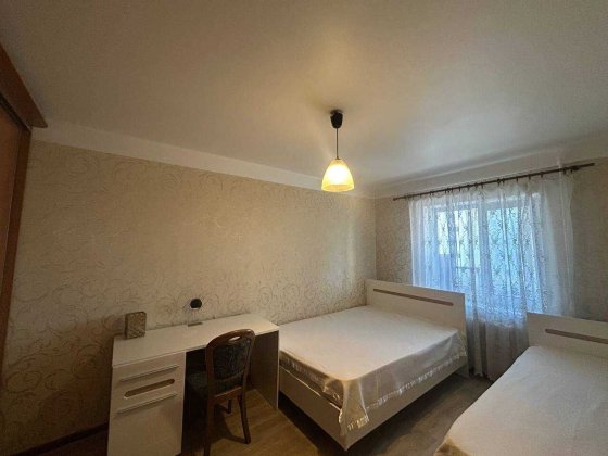 Довгострокова оренда 3-к квартири, метро КПІ, без комісії! Киев