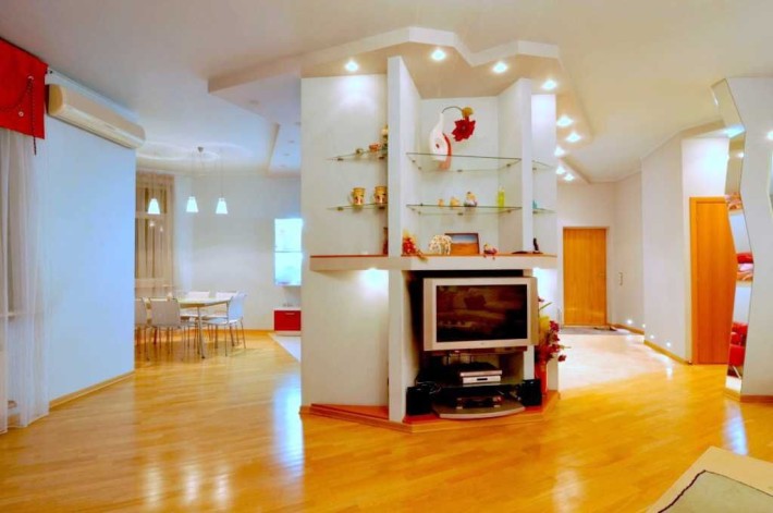 Дмитриевская ул. 13, аренда 3-комн. Без комиссии! - фото 1