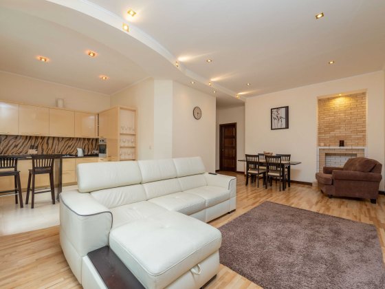 БЕЗ КОМІСІЇ. Оренда 3-к. Гончара, 37-а. Золоті ворота. Університет