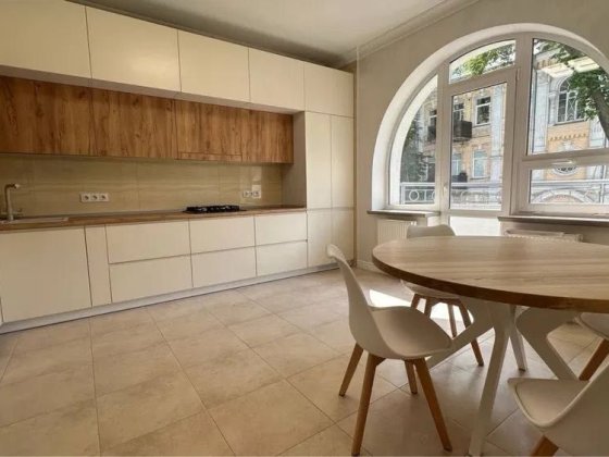 Оренда неймовірної 2-к квартири | вул. Кониського, Київ | Шевченківський райо Київ