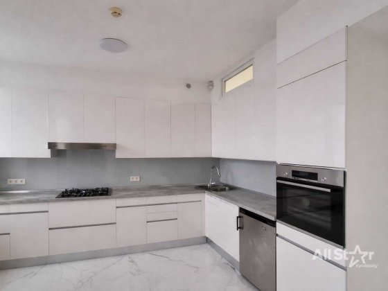 Оренда 8к квартири в Києві, Велика Житомирська вул., 20 Без комісії