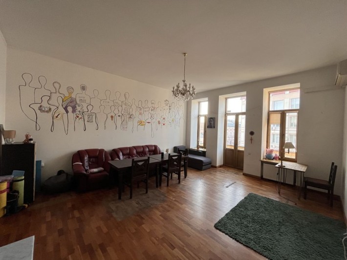 Колівінг на Софії - фото 1