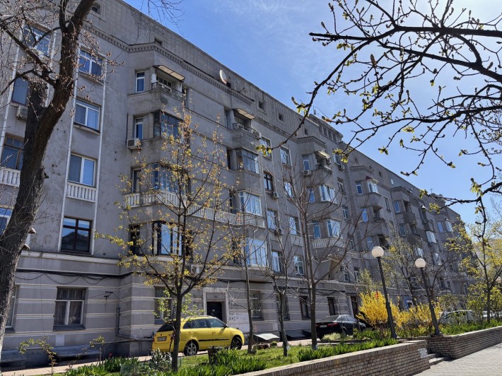 БЕз %Продам 3 кімнатну квартиру по вулиці Івана Мазепи 3 - фото 1