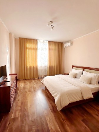 Продаж однокімнатної квартири по вул. Воскресенська, 16в ЖК "Паркові озера" Воскресенка Дніпровський - фото 1