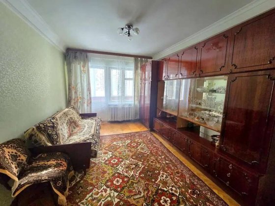 Продаж 2-к квартири вул. Тулузи 22 Киев