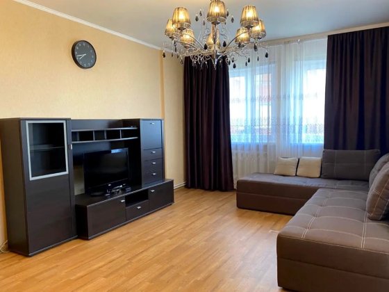 Продаж 3-к квартири вул. Анни Ахматової 13 Киев