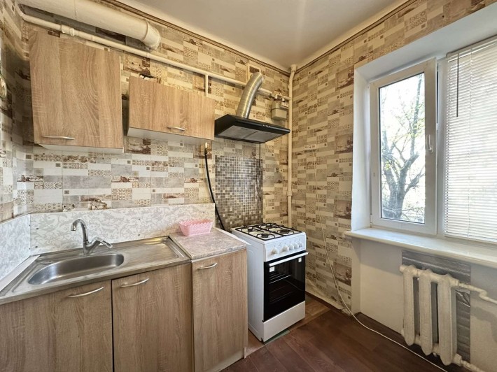 Продам 1 комнатную 6,5 станция БольшогоФонтана - фото 1