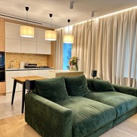 Продаж 2 кімн. квартири 65 кв.м з сучасним ремонтом, Чоколівський бульвар 10, Севастопольска площа Київ