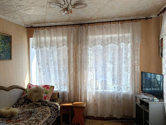 Продам будинок, вул.Запорізька, меблі , опалення електро, та пічне. Олександрія