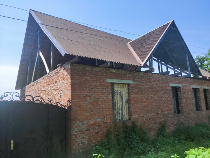 Продам будинок в центрі міста - фото 1