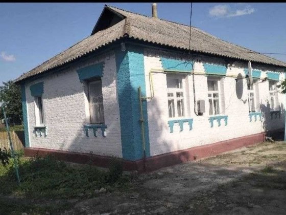 ТЕРМІНОВО!!!продається будинок в м Бобровиця Ніжинський р-н Бобровиця