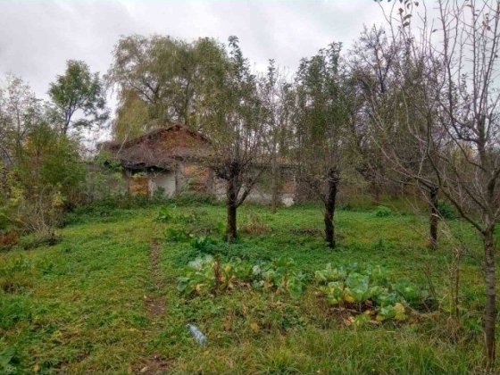 Половина будинку з земельною ділянкою( будинок під розбір Борислав