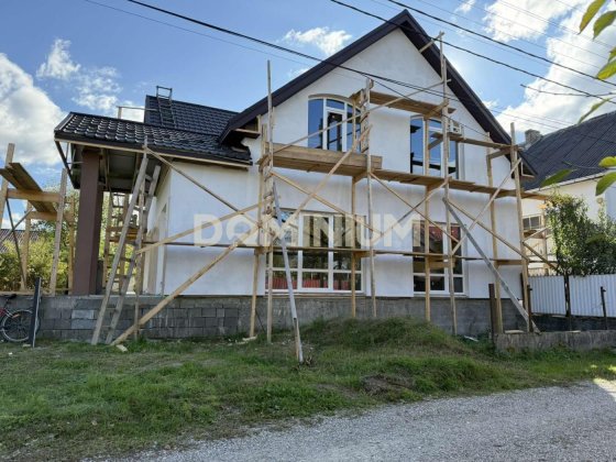 Продається новобудова в м.Виноградів вул.Мала Садова Виноградів