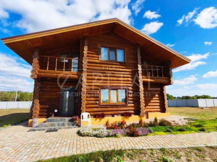 Пропонується до продажу простора земельна ділянка з двома будинками у мальовничому селі Сувид - фото 1