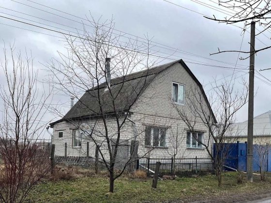 Продаються 2 будинки, Глухів, Сумська область (будинок+півбудинку) Глухов