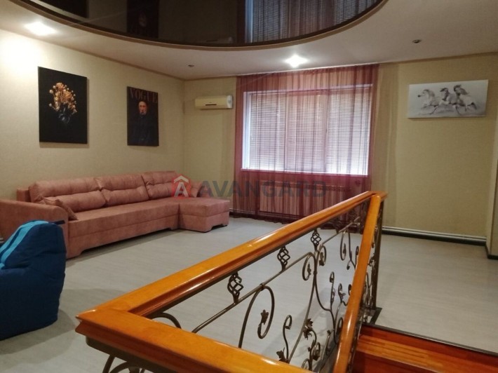 Продажа 3х этажного дома - фото 1