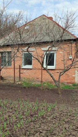 Продам невеликий будинок з газом у Дергачах р-н переїзду. - фото 1