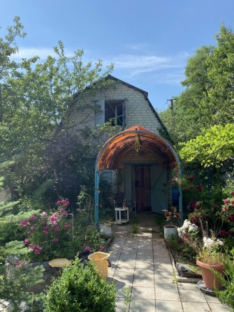 Дом с участком 6 соток и бассейном (Дергачи) - Прямая продажа! - фото 1