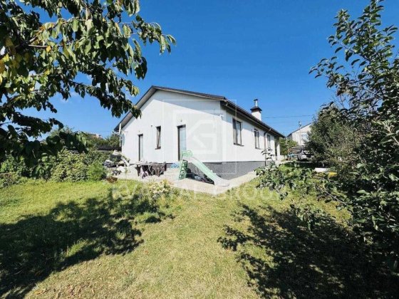 Будинок в Гостомелі по вул Вишнева Гостомель