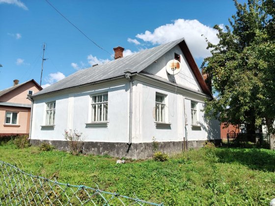 Житловий будинок з усіма зручностями в районі цукрового Дубно