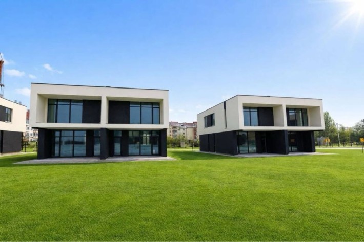 Продають сясучасні котеджі в Дрогобичі - фото 1