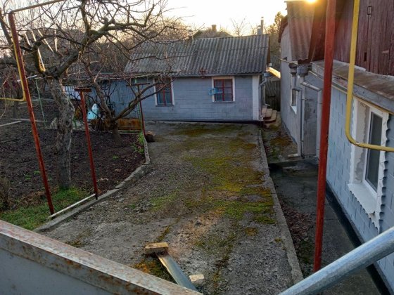 Продається пів будинку зі зручностями  в м. Жмеринка . Жмеринка