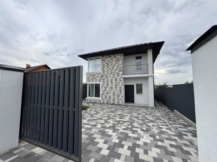 Двоповерховий будинок у Гостомелі! Затишна локація. Телефонуй! - фото 1