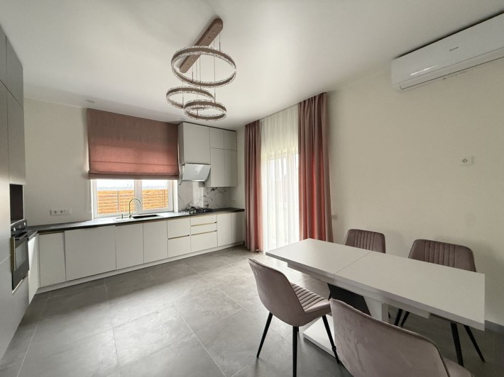 Будинок таунхаус з ремонтом! Газ - фото 1